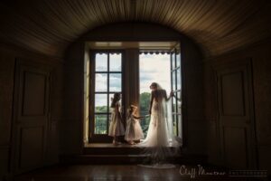Cliff Mautner Philadelphia Wedding Photographer Bride With Flower Girls